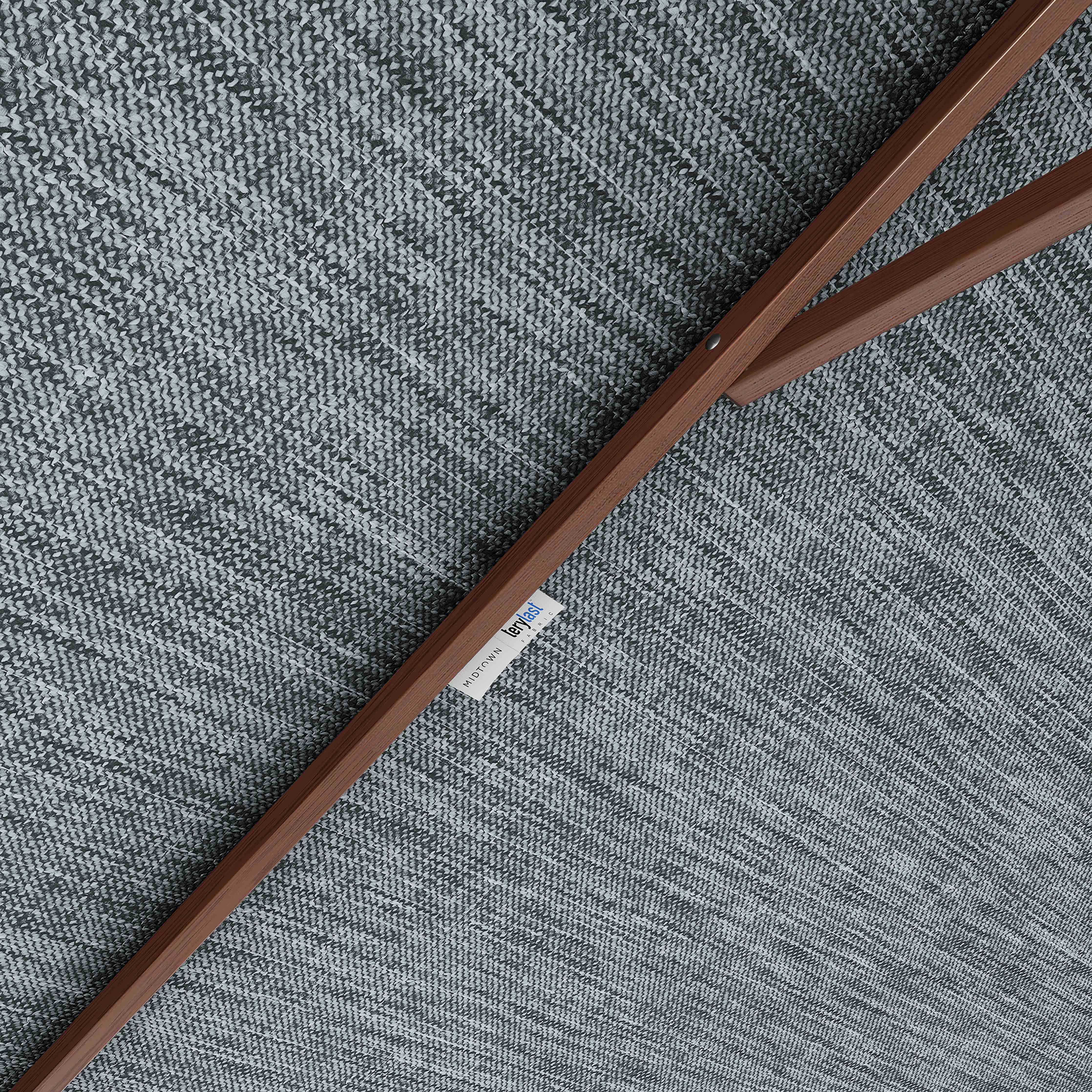#pole finish_Wooden