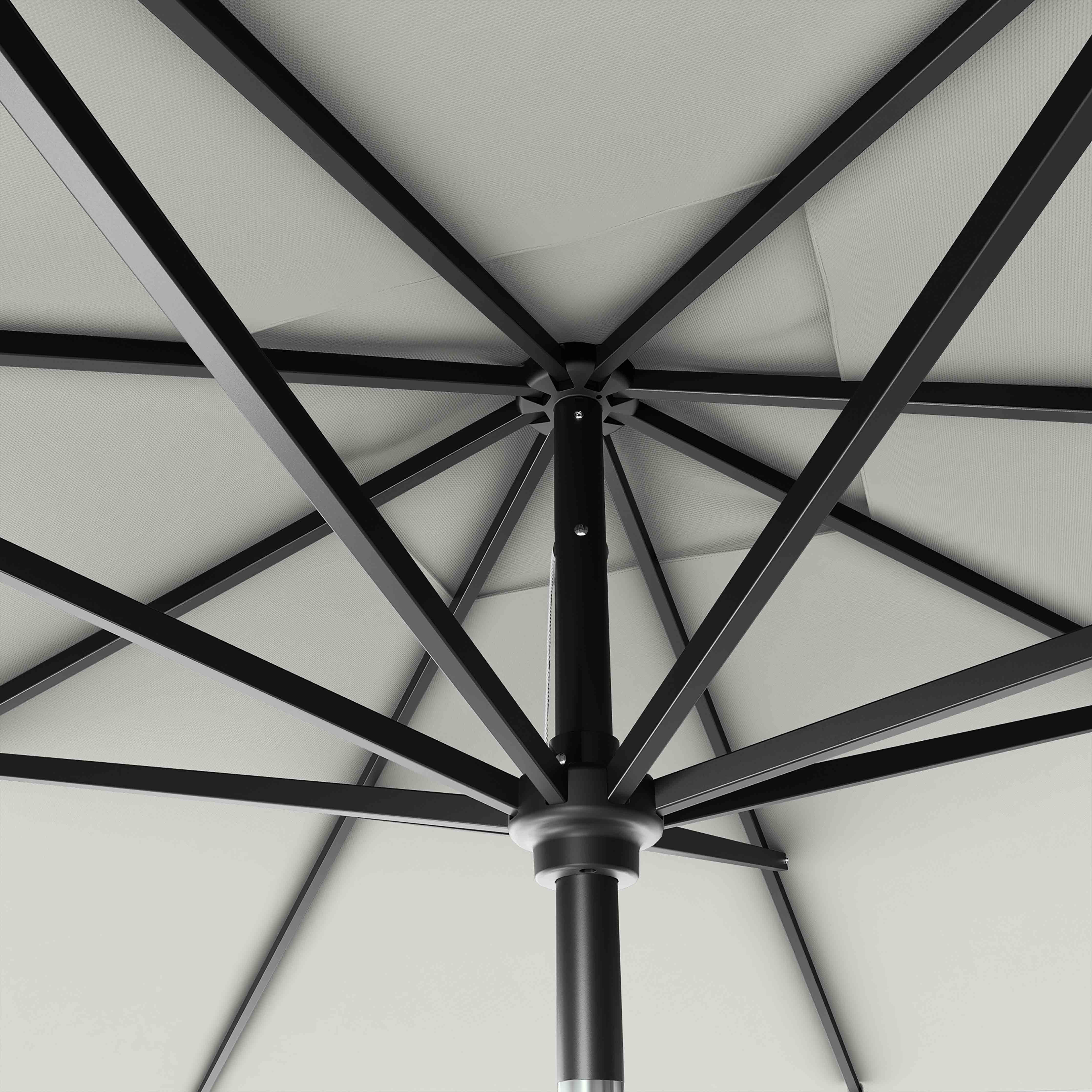 #pole finish_Black