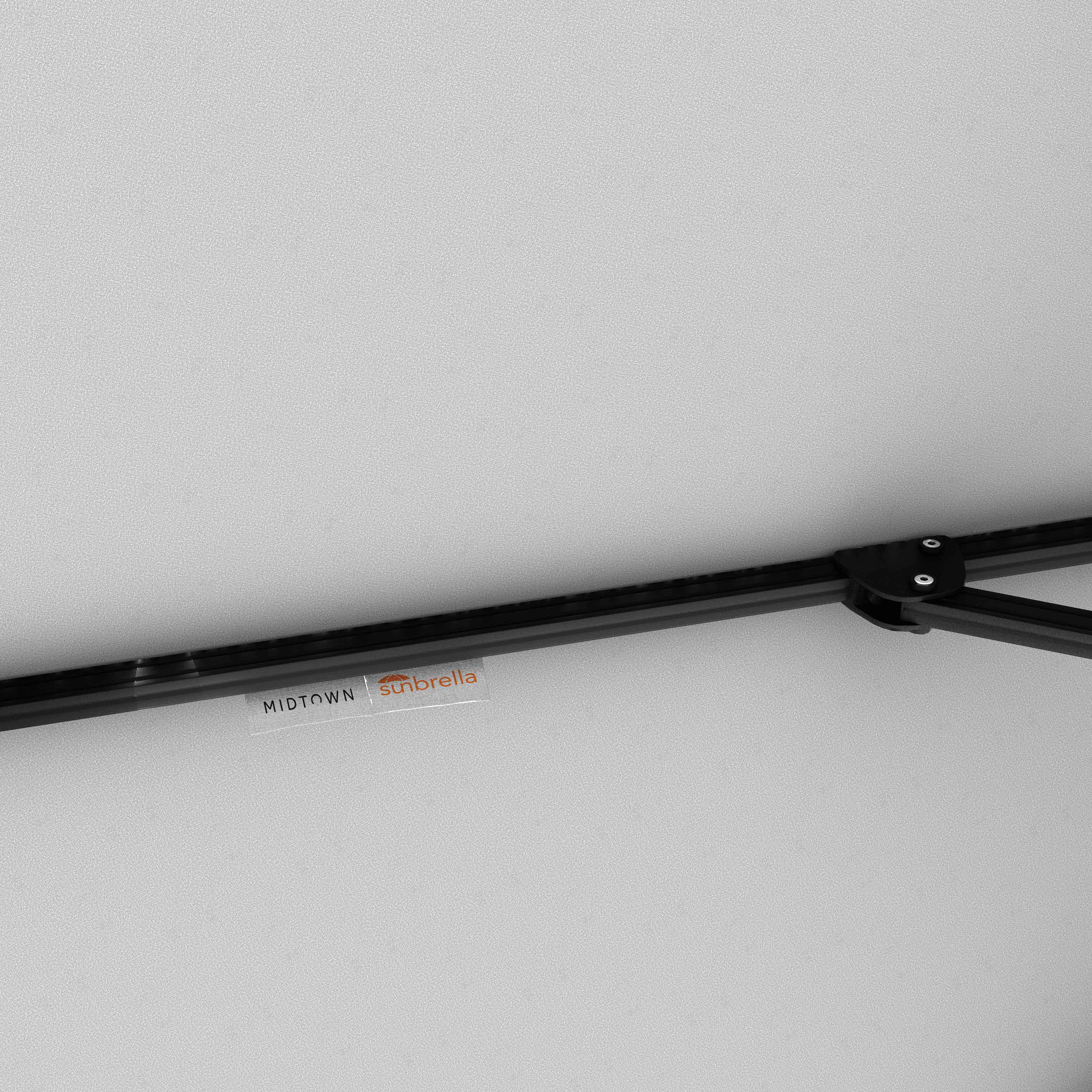 #pole finish_Black
