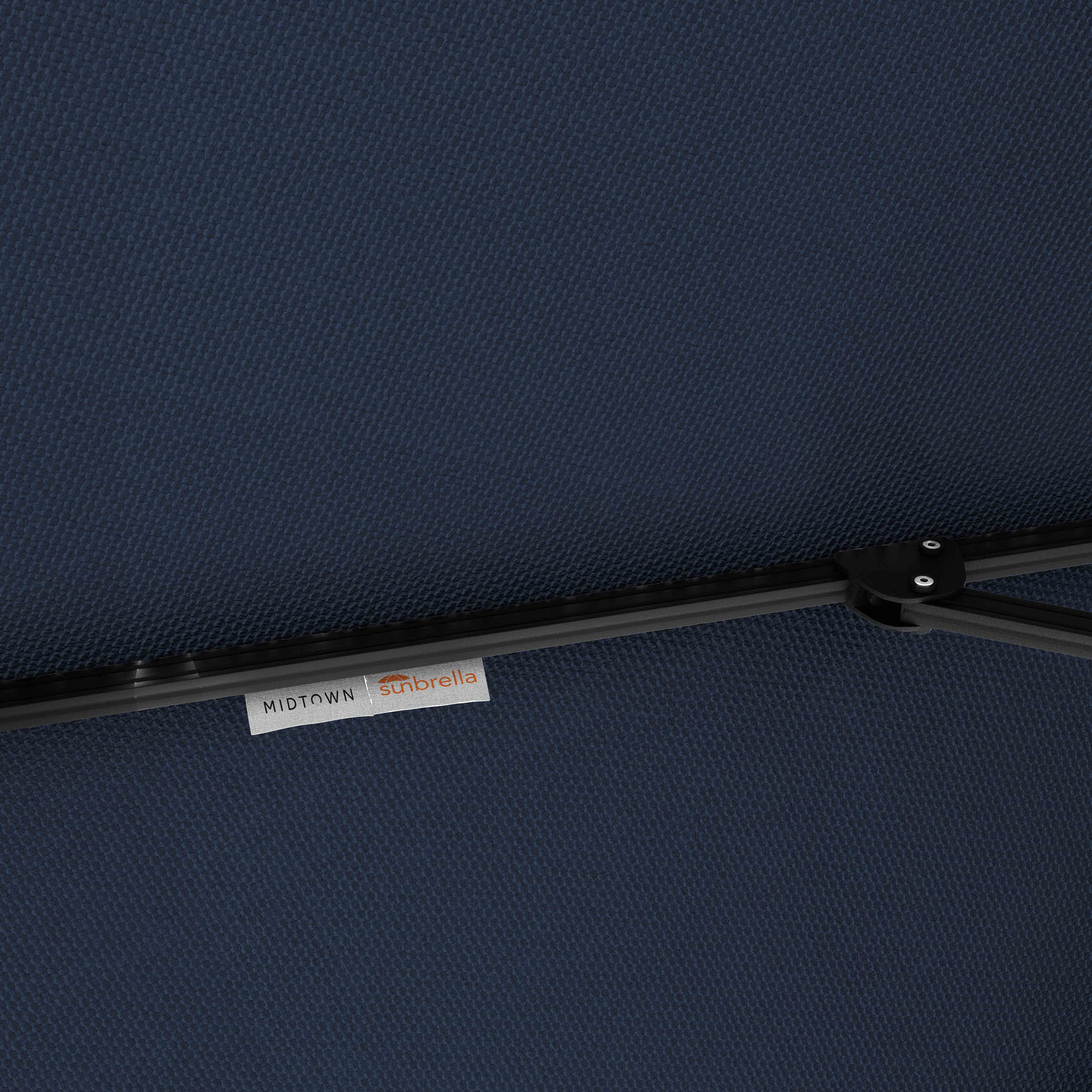 #pole finish_Black