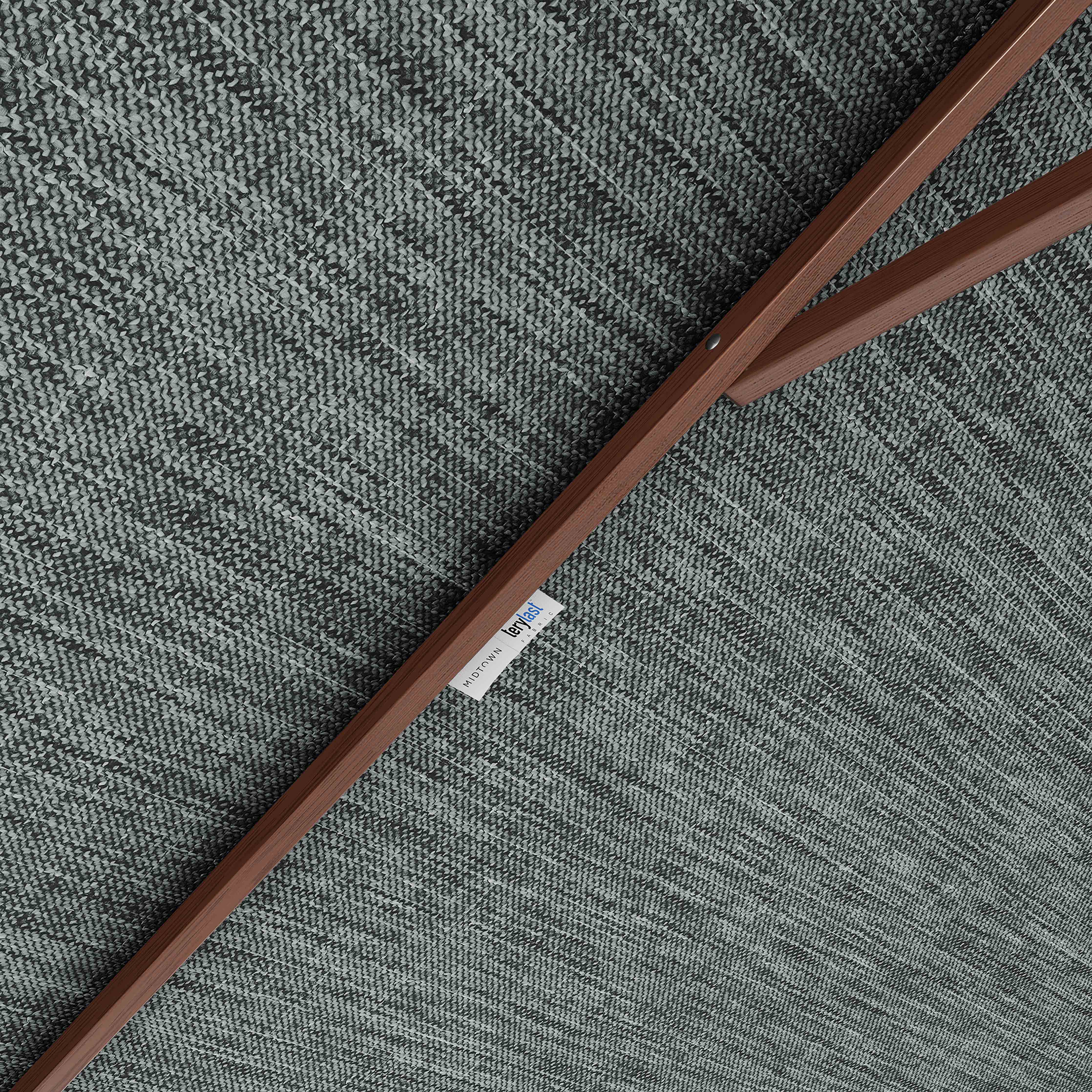 #pole finish_Wooden